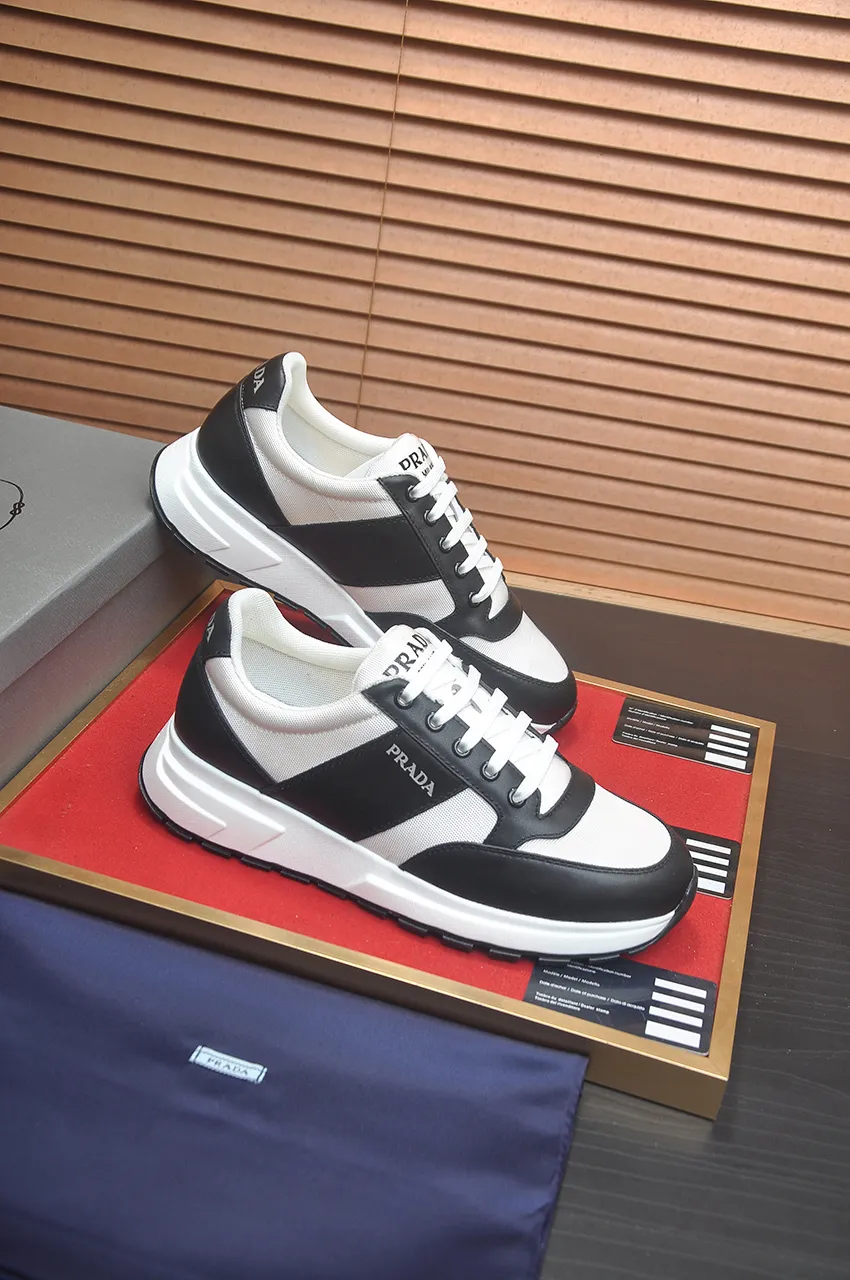 Men's shoes 💰580💶 [PRADA] Top original items, new seasonal styles, high-quality original items, top-grade high-mercerized cowhide combined with original breathable fabric + imported glue, imported stretch fabric inside with original cowhide feet, original thick outsole! Quality guaranteed! Code 38-45 (45 customized)